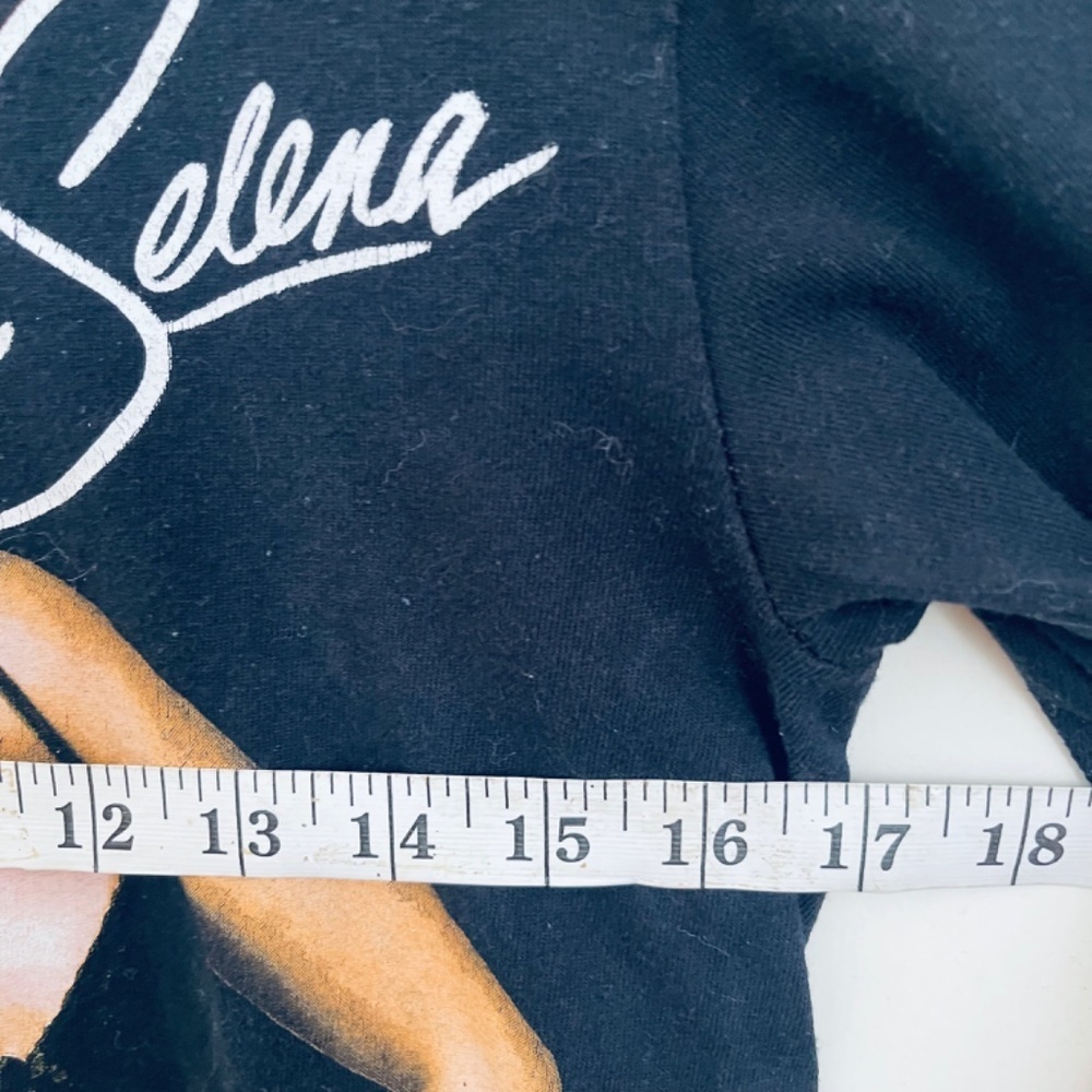 Selena Long sleeve black shirt with roses - Picture 5 of 6